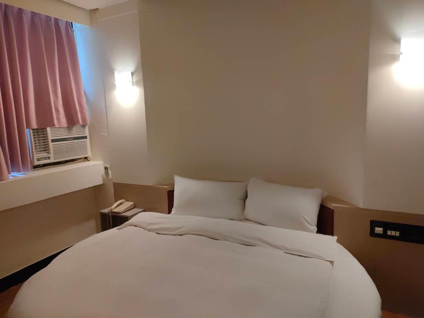 Dc Hotel Тайчжун Екстер'єр фото