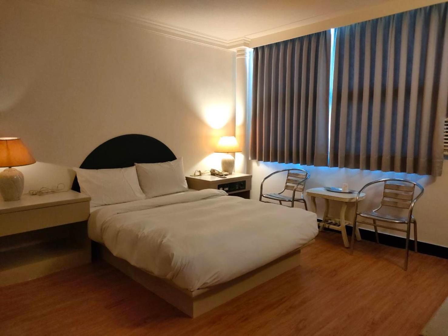 Dc Hotel Тайчжун Екстер'єр фото
