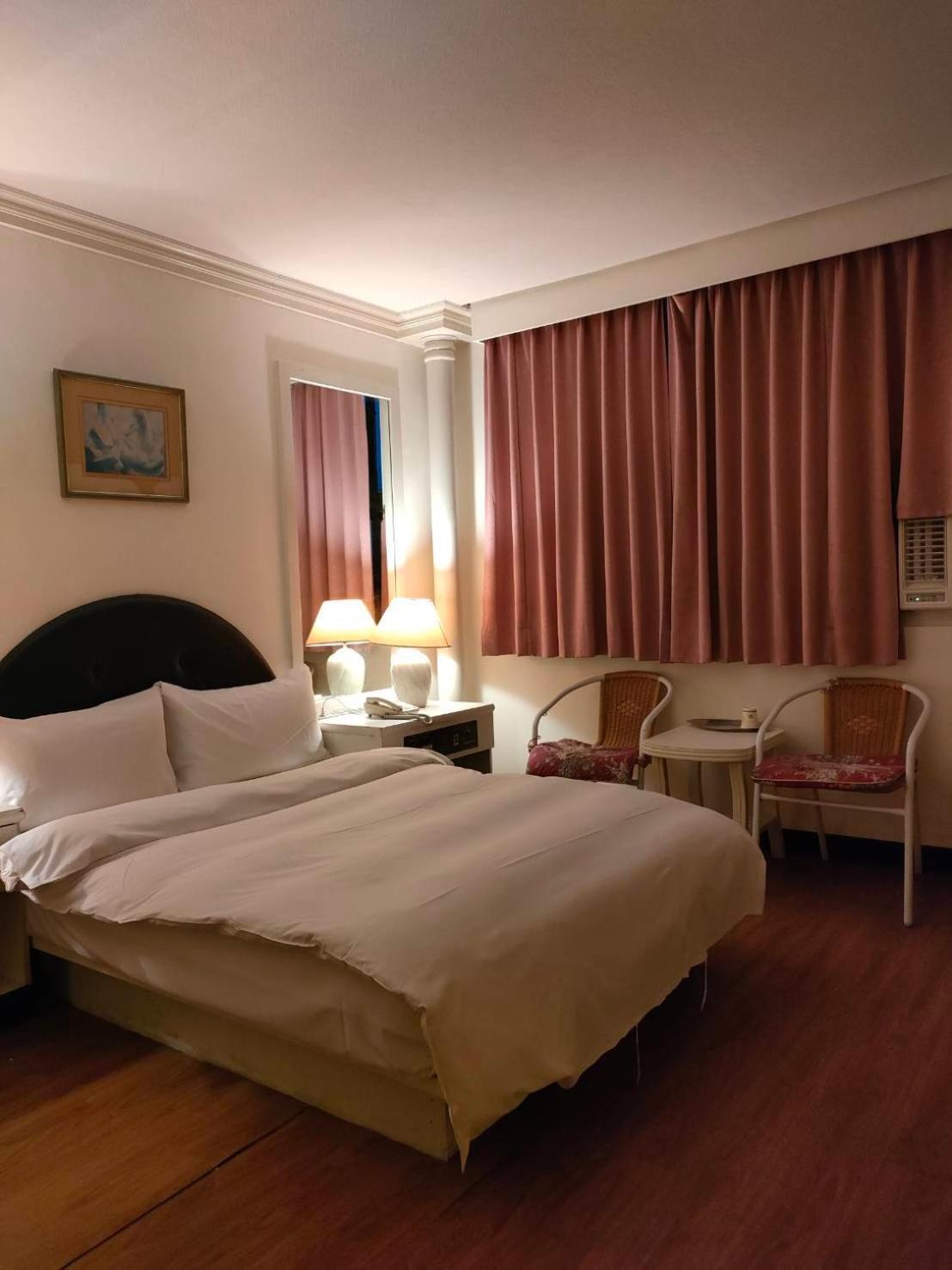 Dc Hotel Тайчжун Екстер'єр фото